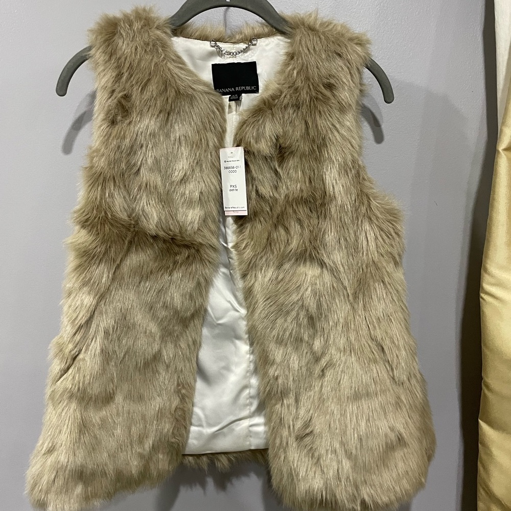 Banana Republic faux fur vest